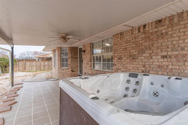 6116 Electra Ln, Pensacola, FL 32507