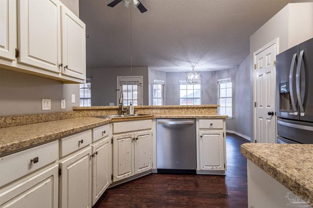 6116 Electra Ln, Pensacola, FL 32507