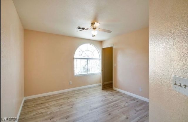 7517 Heather Knoll Circle, Las Vegas, NV 89129