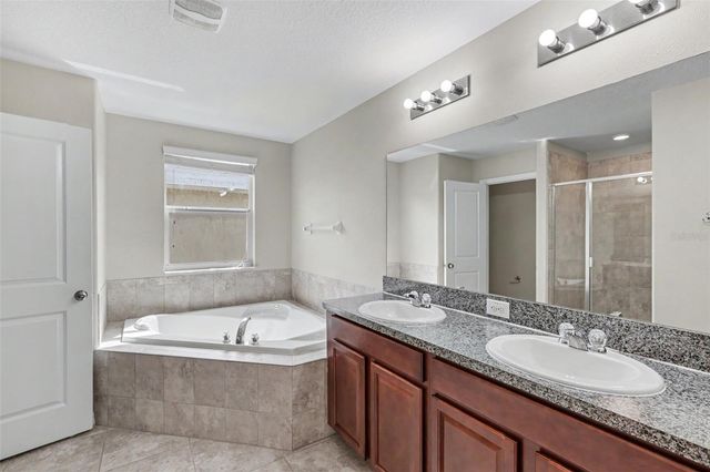 21087 PLEASANT PLAINS PARKWAY, Land O Lakes, FL 34637