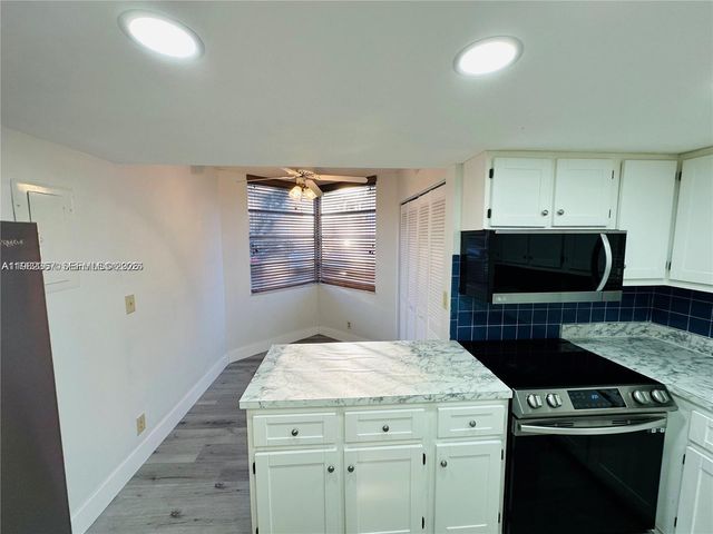9501 Seagrape Drive 101, Davie, FL 33324