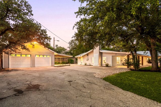 1501 W Park ST, Cedar Park, TX 78613