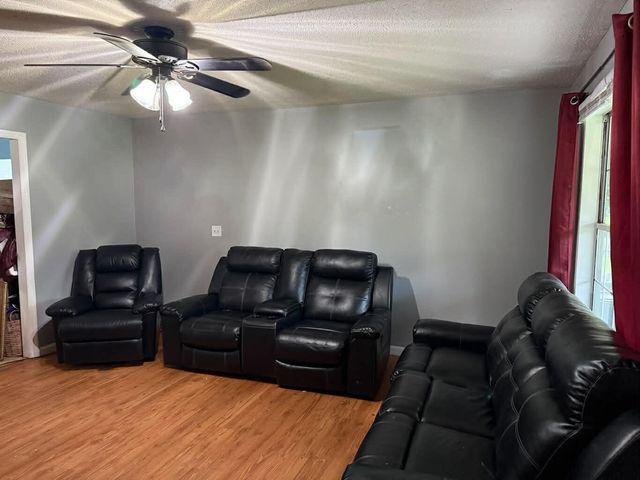 208 Cedar Point Lane, South Pittsburg, TN 37380