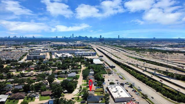 1715 Fawnhope Drive, Houston, TX 77008