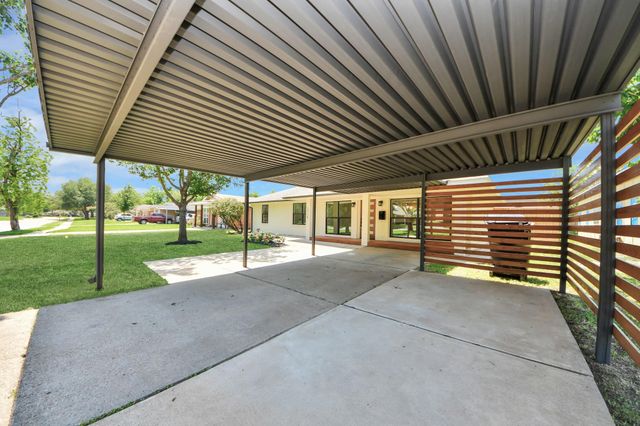 1715 Fawnhope Drive, Houston, TX 77008