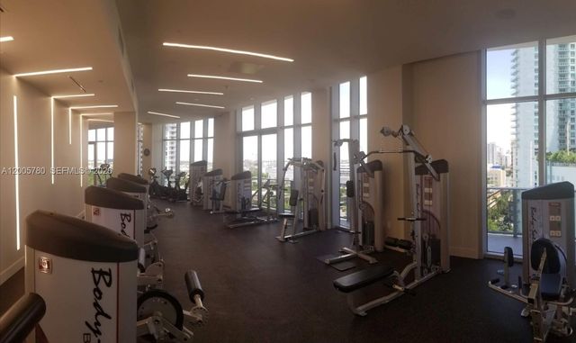 488 NE 18th St 2008, Miami, FL 33132