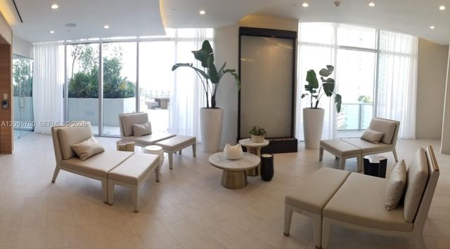 488 NE 18th St 2008, Miami, FL 33132