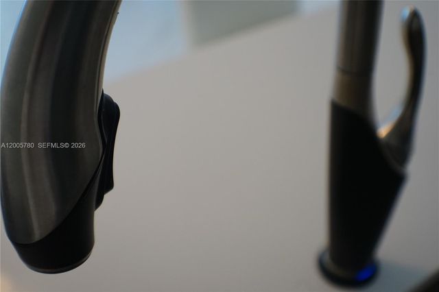 488 NE 18th St 2008, Miami, FL 33132