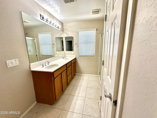 7363 W Cambridge Avenue, Phoenix, AZ 85035