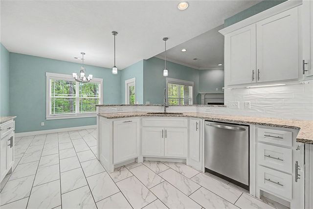 1 Kent Drive, Bella Vista, AR 72714