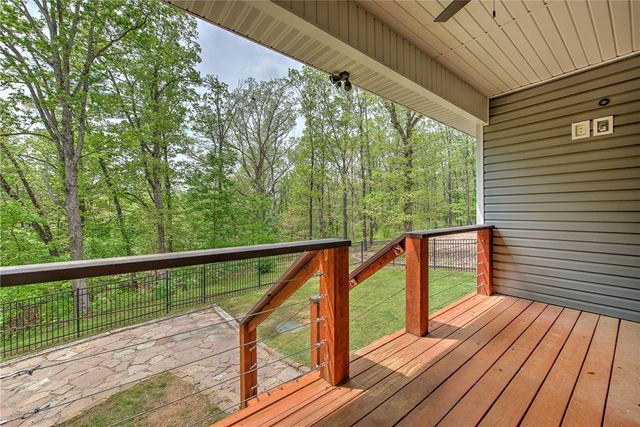 1 Kent Drive, Bella Vista, AR 72714