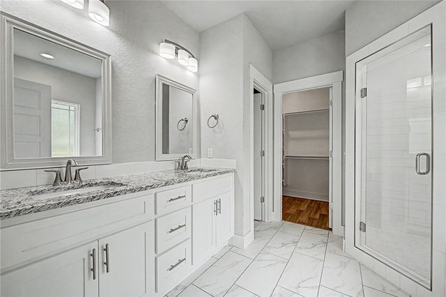 1 Kent Drive, Bella Vista, AR 72714