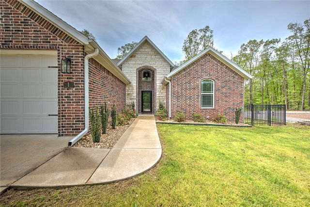1 Kent Drive, Bella Vista, AR 72714