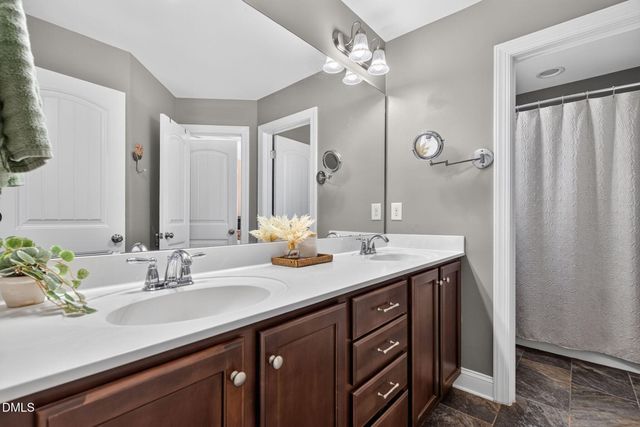 637 Apalachia Lake Drive, Fuquay Varina, NC 27526