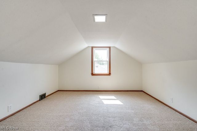 2031 W Pleasant Valley Road, Parma, OH 44134