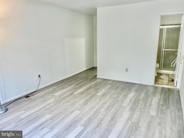 102 TEAL CT, East Windsor, NJ 08520