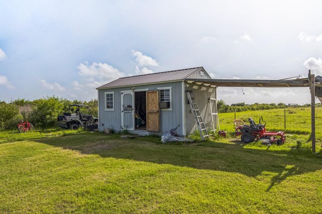 248 County Road 477, Palacios, TX 77465