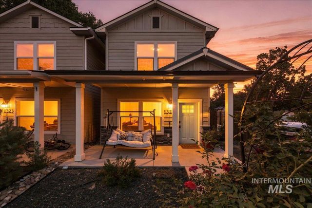 1325 Albany St, Caldwell, ID 83605