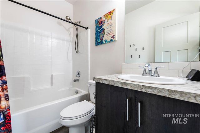 1325 Albany St, Caldwell, ID 83605