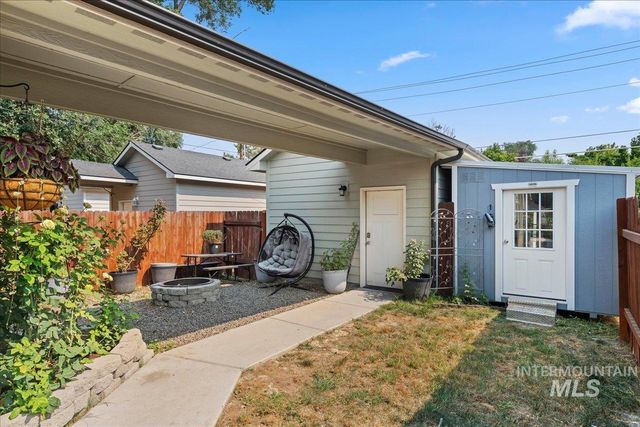 1325 Albany St, Caldwell, ID 83605