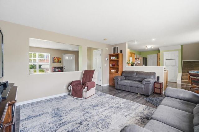 6308 Castleoak Drive, Florence, KY 41042