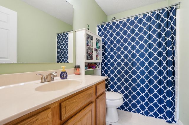 6308 Castleoak Drive, Florence, KY 41042