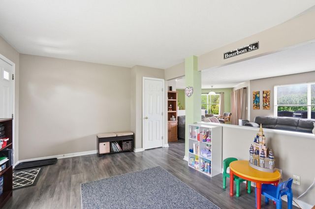 6308 Castleoak Drive, Florence, KY 41042