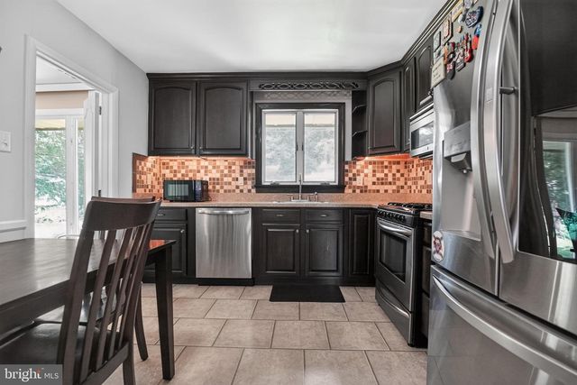 615 HOYT RD, Huntingdon Valley, PA 19006