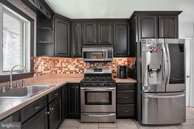 615 HOYT RD, Huntingdon Valley, PA 19006