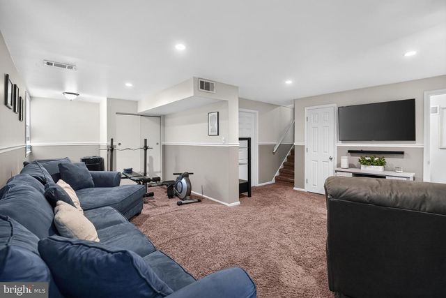 615 HOYT RD, Huntingdon Valley, PA 19006