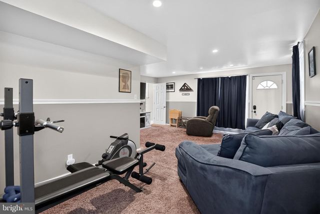 615 HOYT RD, Huntingdon Valley, PA 19006