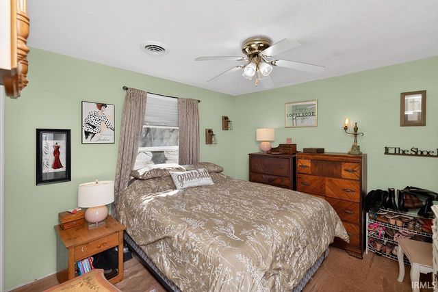 29239 Kauffman Street, Elkhart, IN 46517