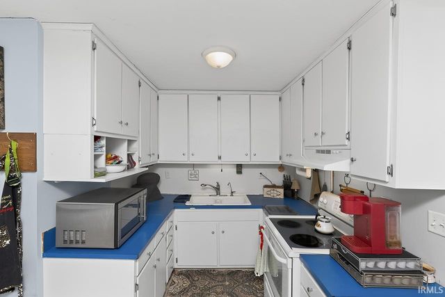 29239 Kauffman Street, Elkhart, IN 46517