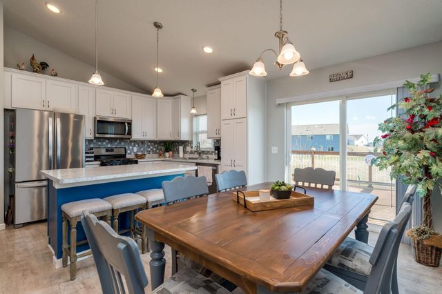 1000 Mulberry Avenue NE, Montgomery, MN 56069