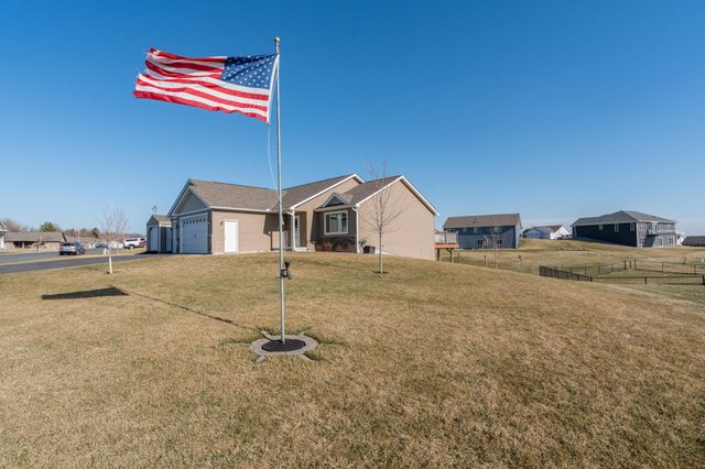 1000 Mulberry Avenue NE, Montgomery, MN 56069