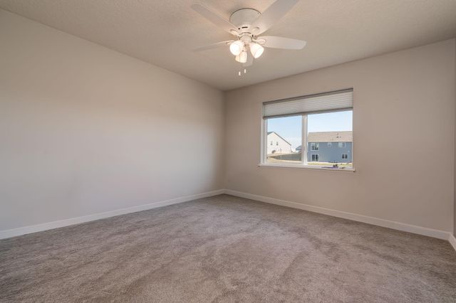 1000 Mulberry Avenue NE, Montgomery, MN 56069