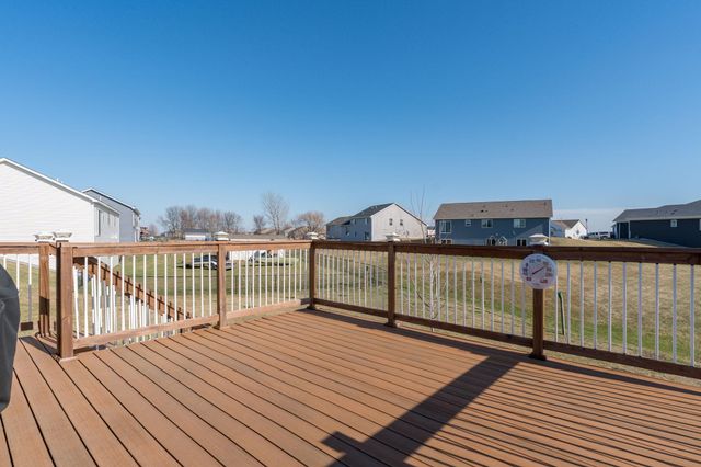 1000 Mulberry Avenue NE, Montgomery, MN 56069