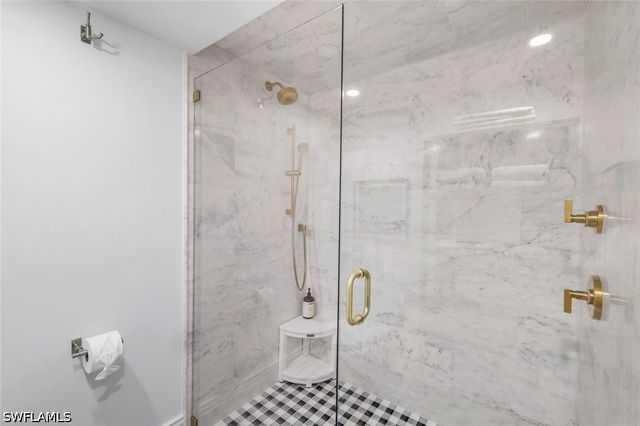 4041 Gulf Shore BLVD N 109, Naples, FL 34103