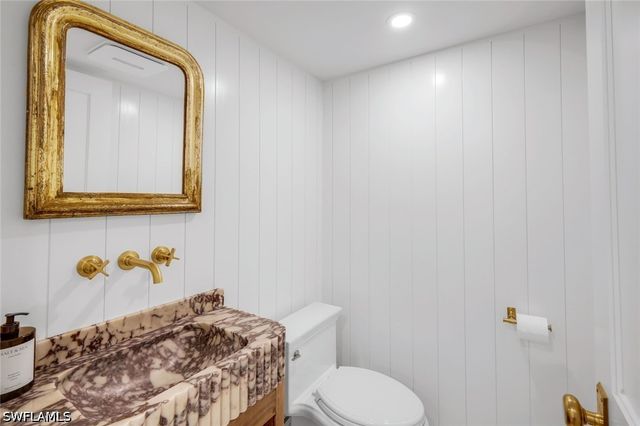 4041 Gulf Shore BLVD N 109, Naples, FL 34103