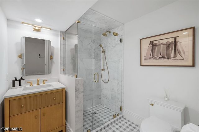 4041 Gulf Shore BLVD N 109, Naples, FL 34103