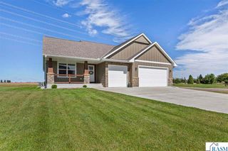 10 Sunset Court, North Mankato, MN 56003