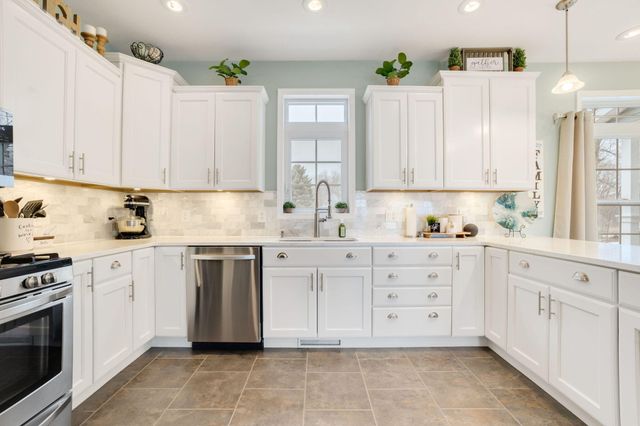 7395 E Hudson Pointe Lane, New Carlisle, IN 46552