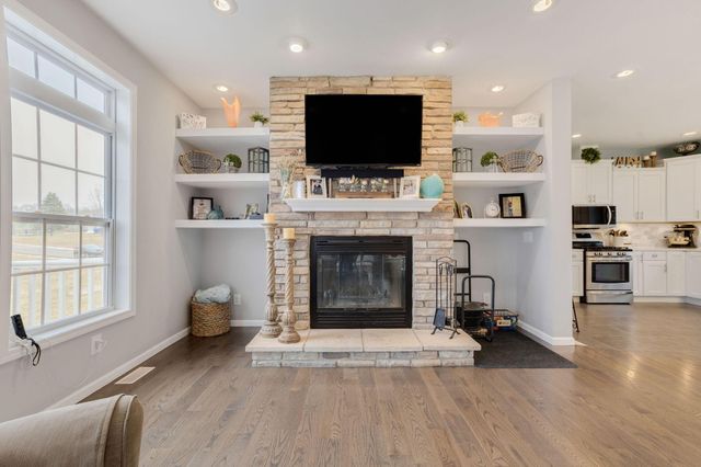 7395 E Hudson Pointe Lane, New Carlisle, IN 46552