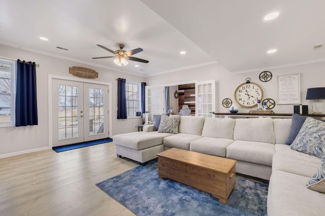 7395 E Hudson Pointe Lane, New Carlisle, IN 46552