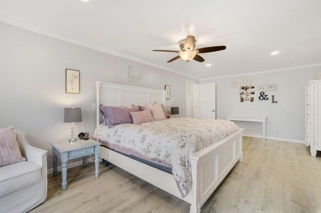 7395 E Hudson Pointe Lane, New Carlisle, IN 46552