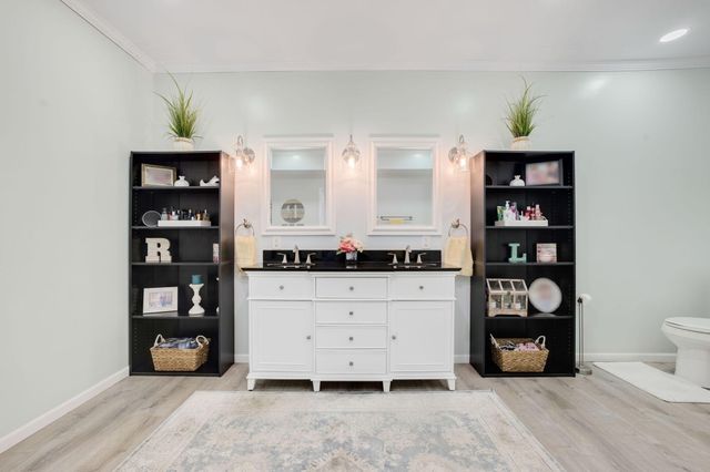 7395 E Hudson Pointe Lane, New Carlisle, IN 46552