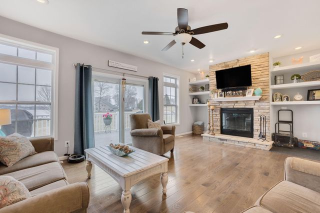 7395 E Hudson Pointe Lane, New Carlisle, IN 46552