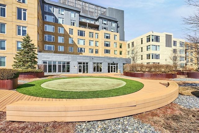 10 Nouvelle Way S711, Natick, MA 01760