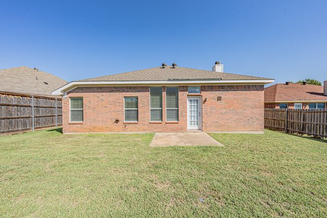 3929 Winter Springs Drive, Fort Worth, TX 76123