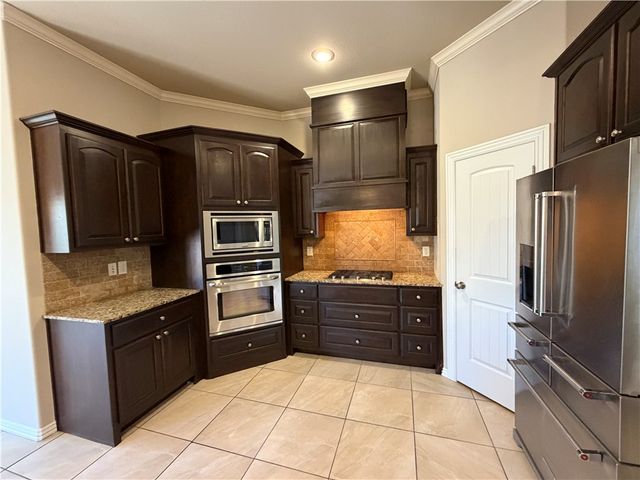 709 SW Barn Valley Road, Bentonville, AR 72712